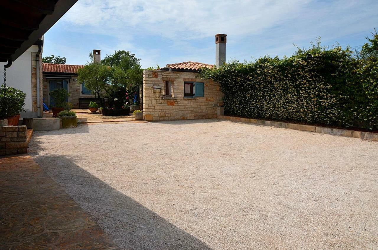Holiday Home Sverko Novigrad Istria Exterior foto