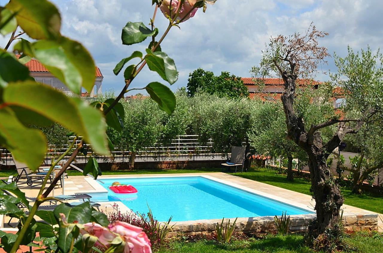 Holiday Home Sverko Novigrad Istria Exterior foto